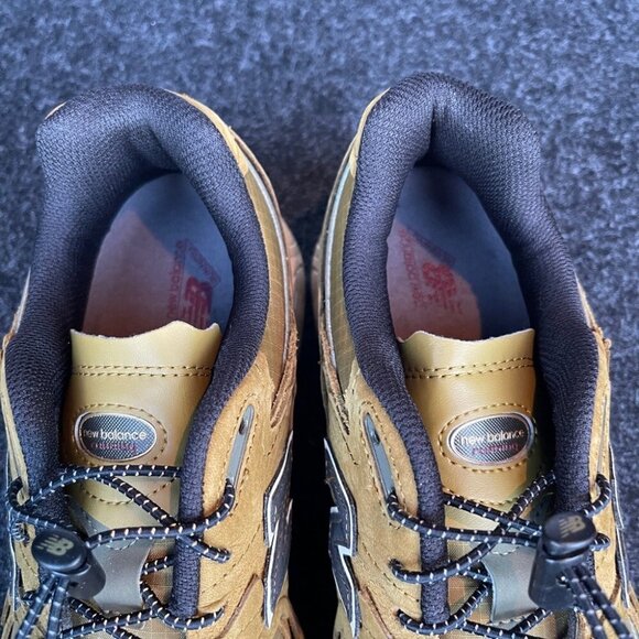 New Balance Athletic Shoes - Tan and Black - Picture 6 of 8